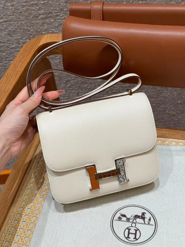 Hermès Constance 24 Bag in Craie color with Epsom leather and gold hardware